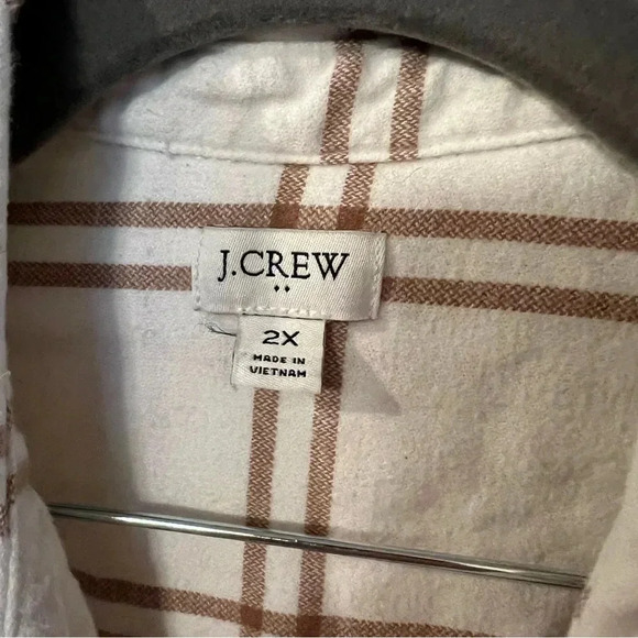 J Crew Shacket Cream and Brown Plaid Flannel with Pockets! Womens Size 2XL EUC - Picture 4 of 7